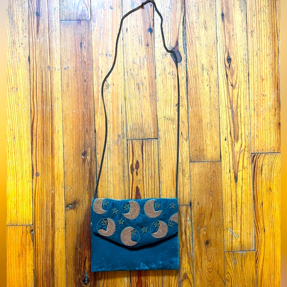 Lulus Handbags - Lulus velvet purse